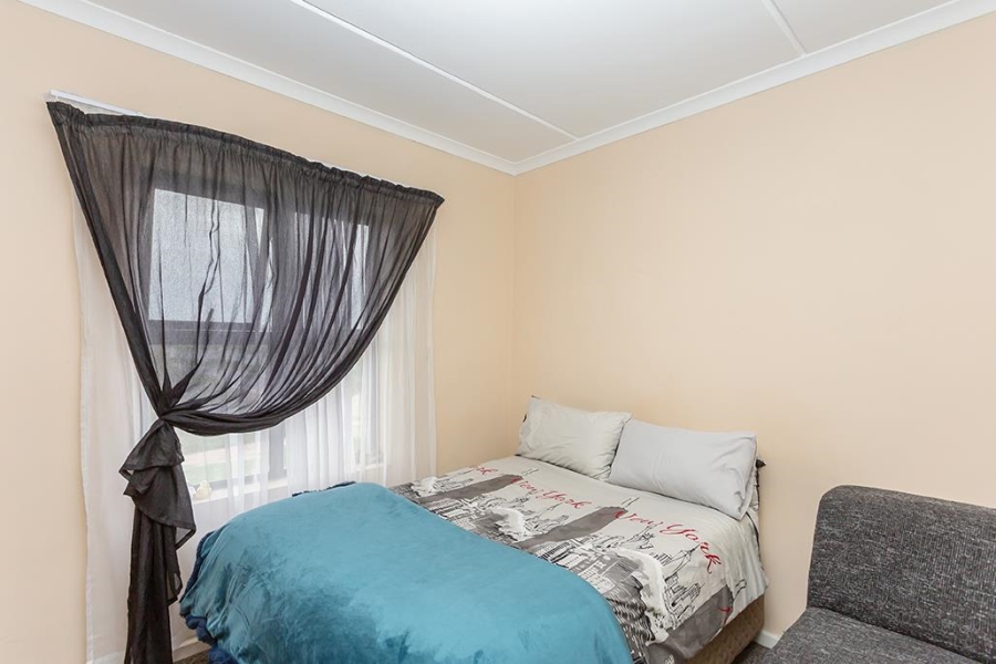 1 Bedroom Property for Sale in Burgundy Estate Western Cape